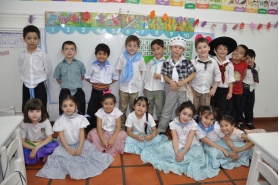 Festejos por el día del FOLKLORE - Jardín y Primaria